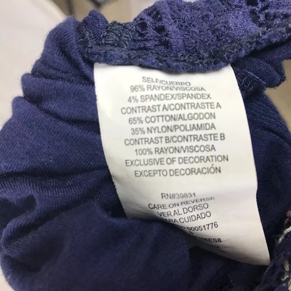 Altar'd State Women's Boho Embroidered Short Sleeve Peasant Shirt M - Picture 5 of 6